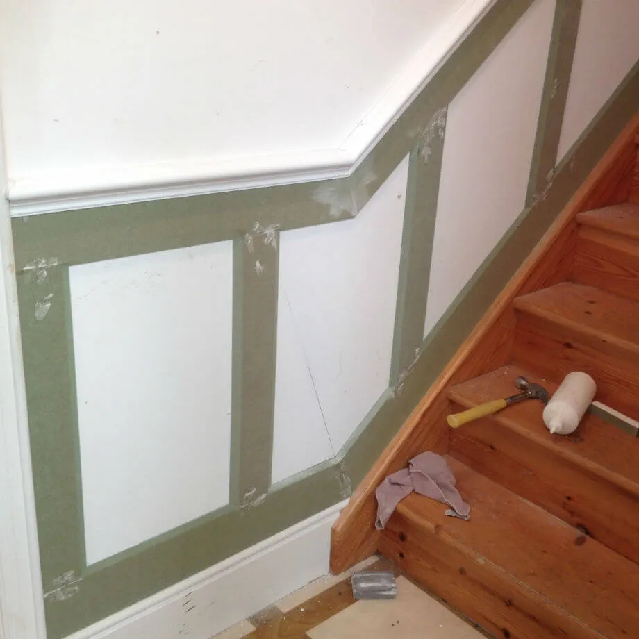 Raised Wall Panelling Kit For Stairs